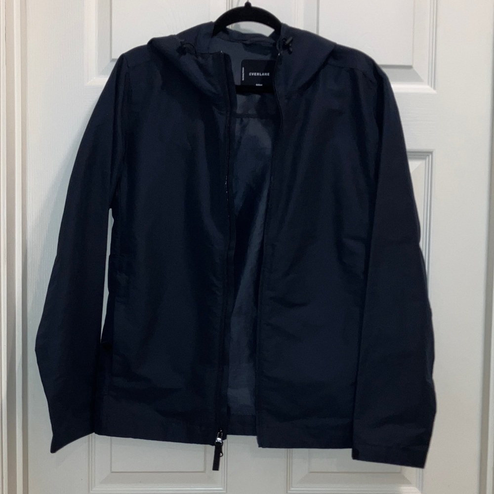 Everlane Navy Hooded Lightweight Rain Jacket Windbreaker Small Weather Coat Men